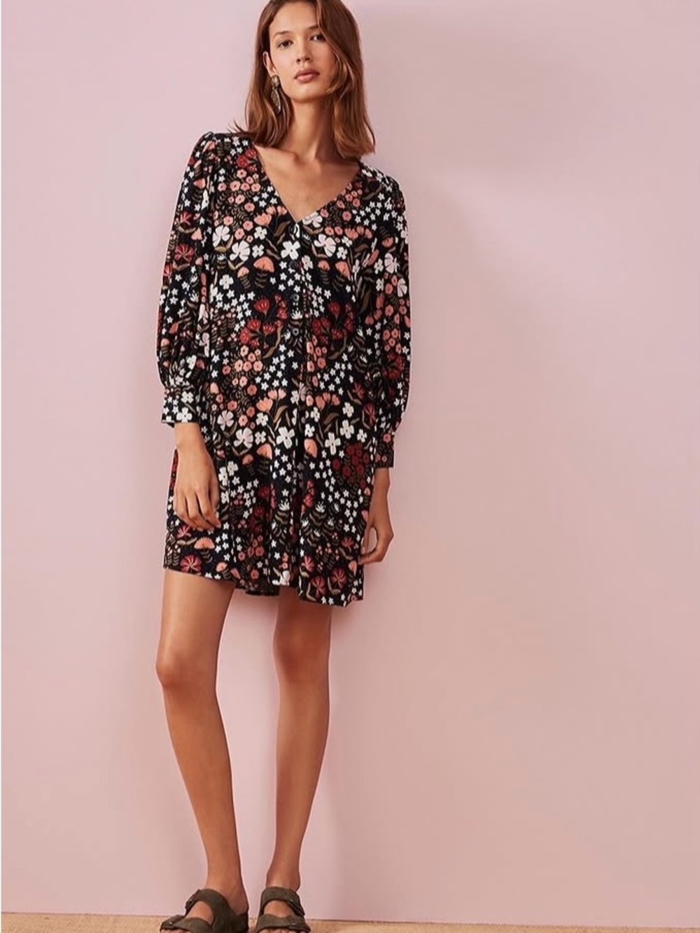 🇫🇷 Black Floral V-Neck Long Sleeve Mini Dress